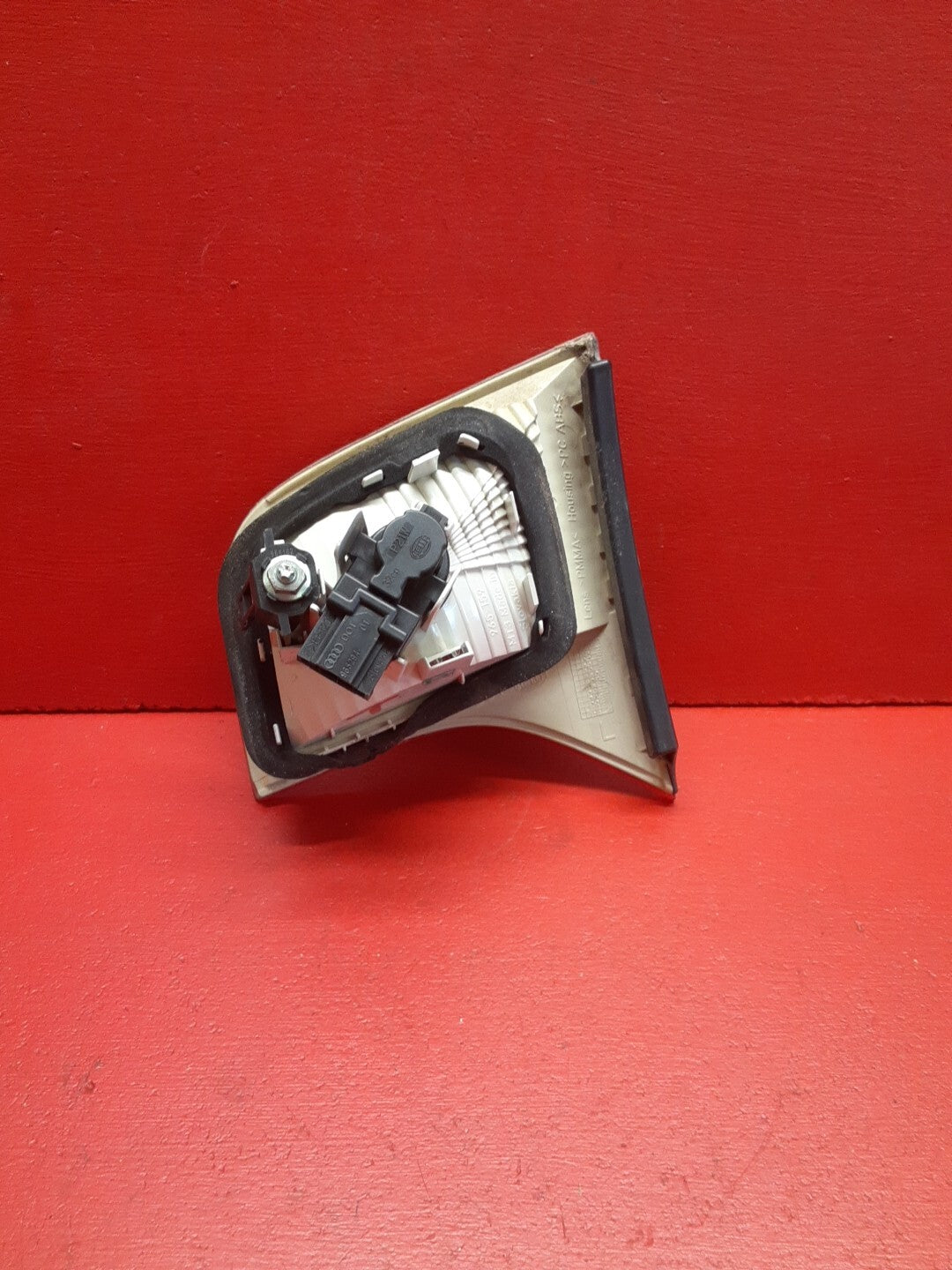 2005-2008 Audi A4 Quattro S4 RS4 LEFT DRIVER INNER Tail Light Taillight Lamp