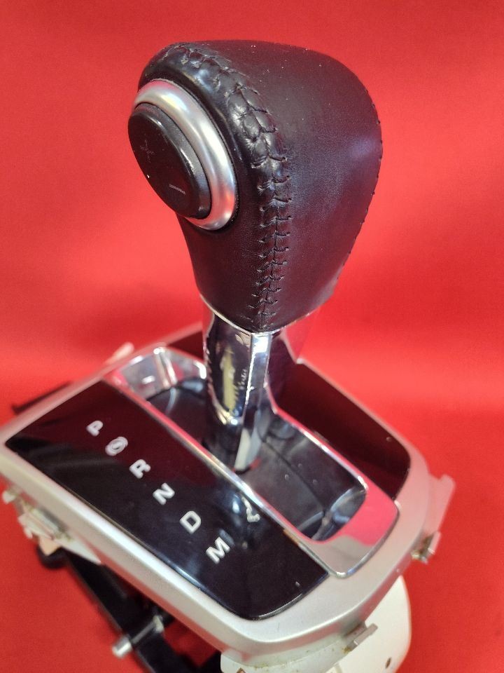 2012-2015 Chevrolet Captiva Sport Automatic Gear Shifter Lever w/ Leather Knob