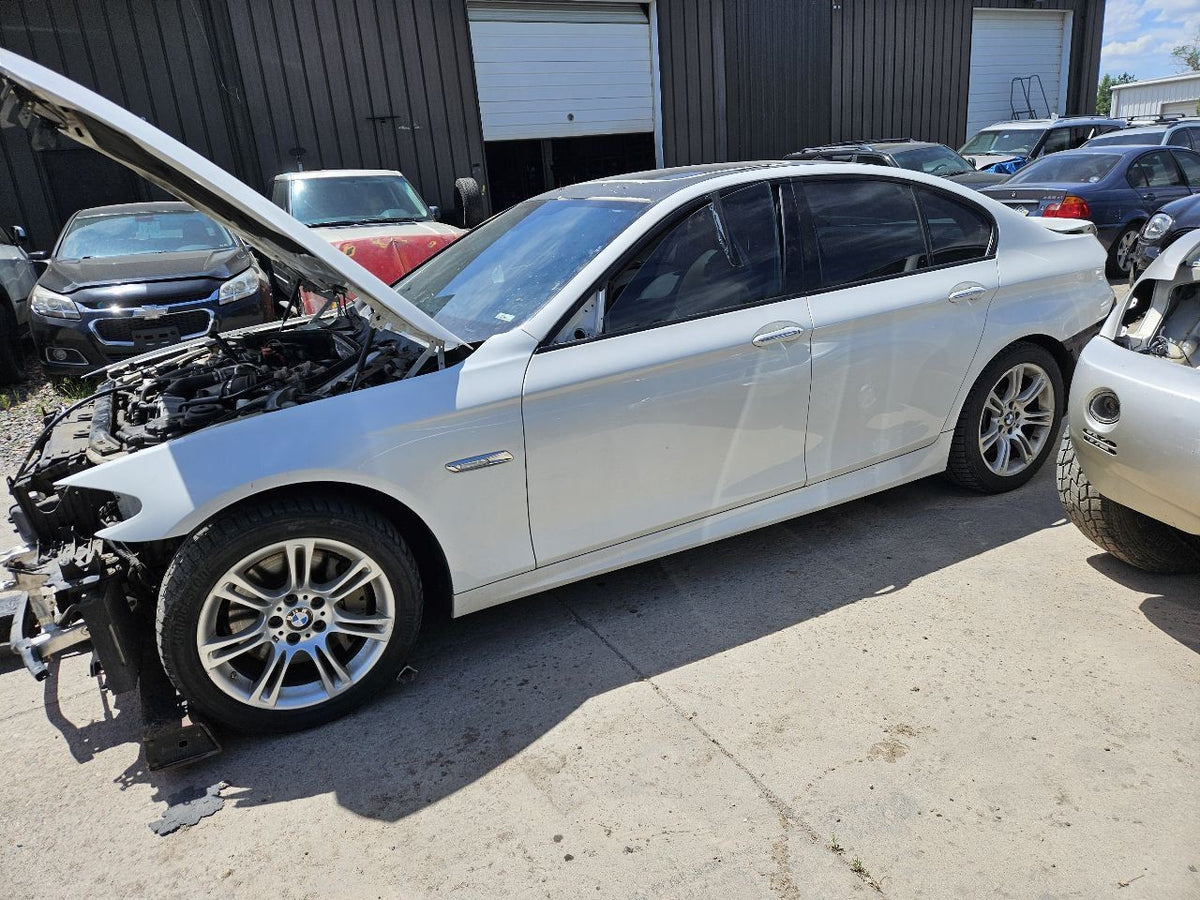 2009-2019 BMW 550i 650i 750i TwinPower Turbo Engine Appearance Cover Shield