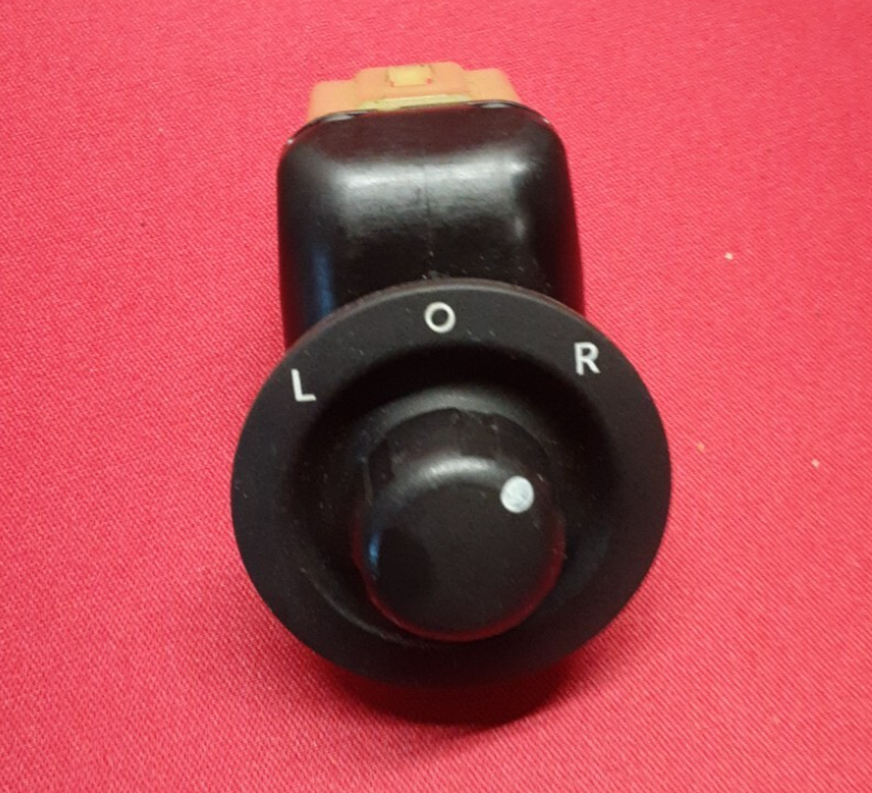 2005 - 2007 Chrysler Dodge Jeep Wing Door Mirror Adjust Switch 56040524AF