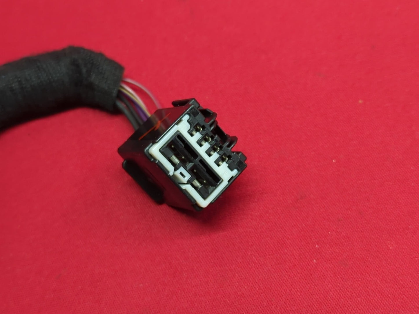 2010 - 2016 - GM Keyless Entry Module / BCM - 13578644 - 5DK 009703-01  PIGTAILS