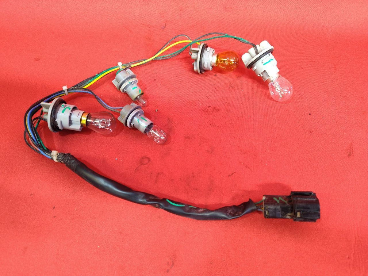 2012 2012 Kia Soul REAR Left or Right Tail Light Lamp Wiring Socket Harness