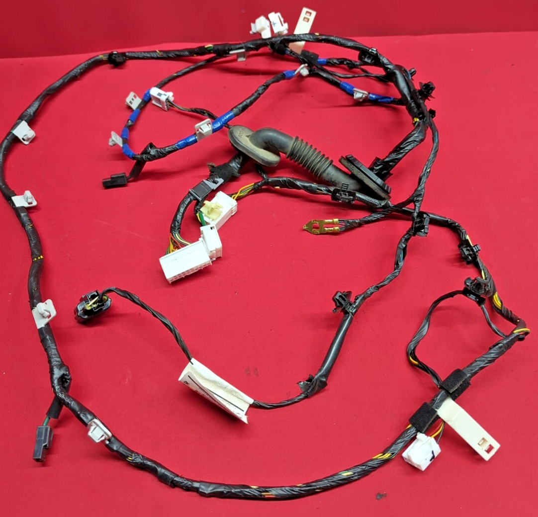 2011 - 2013 Kia Sorento Liftgate Hatch Wiring Harness CAMERA STYLE 91680-1U040