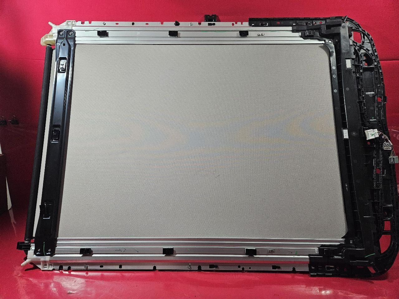 2022-2024 Mitsubishi Outlander PANORAMIC Sunroof Glass w/ Track Assembly