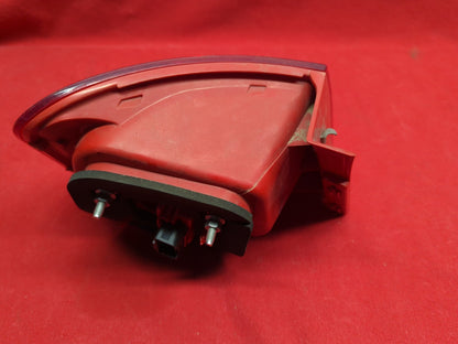 2006 2007 2008 2009 2010 Volkswagen VW Passat RIGHT OUTER BODY Tail Light Lamp