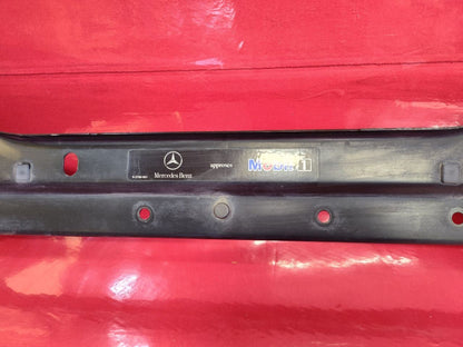 2006-2011 Mercedes CLS-Class V8 Center Upper Radiator Support Tie Bar Bracket