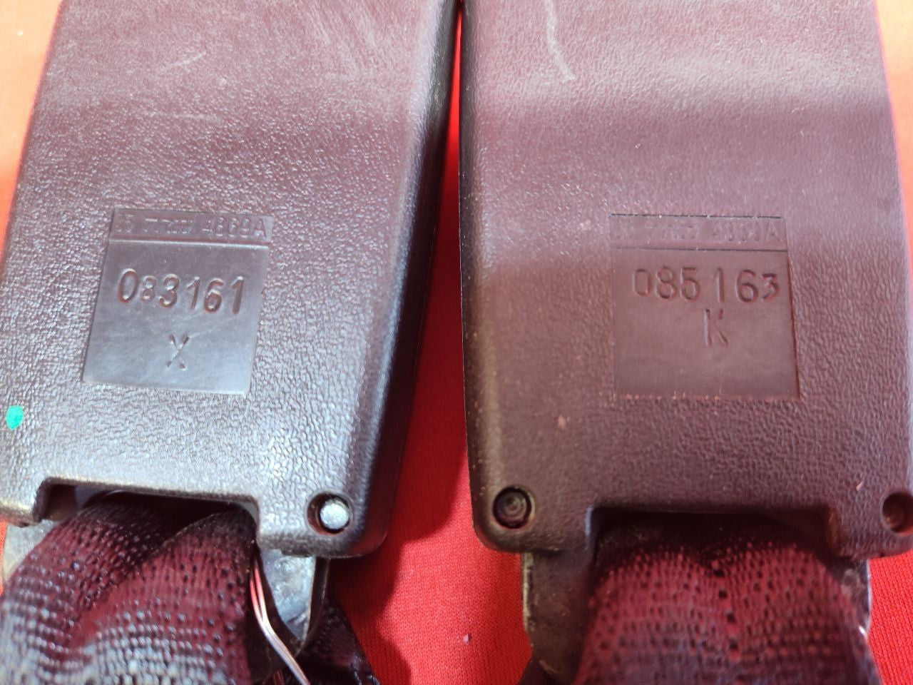 2013-2019 Dodge Ram REAR 2nd SECOND Row Middle Center Seat Belt Dual Buckle