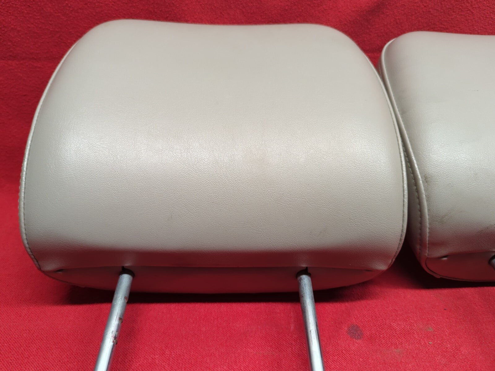 2006 Chrysler Pacifica FRONT LEFT & RIGHT Headrests Premium Leather Light Taupe