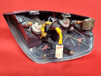 2000-2004 Subaru Outback STATION WAGON ONLY Left Driver Outer Tail Light Lamp