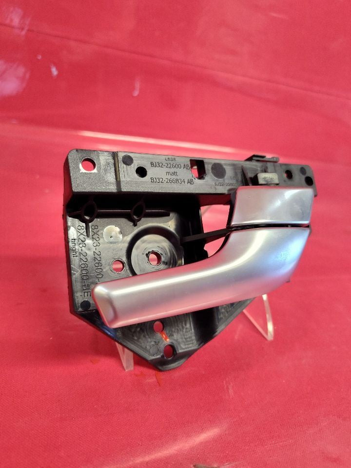 2012-2019 Range Rover Evoque FRONT RIGHT PASSENGER Interior Door Handle