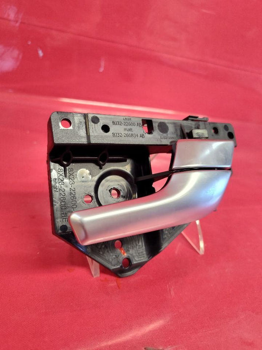 2012-2019 Range Rover Evoque FRONT RIGHT PASSENGER Interior Door Handle