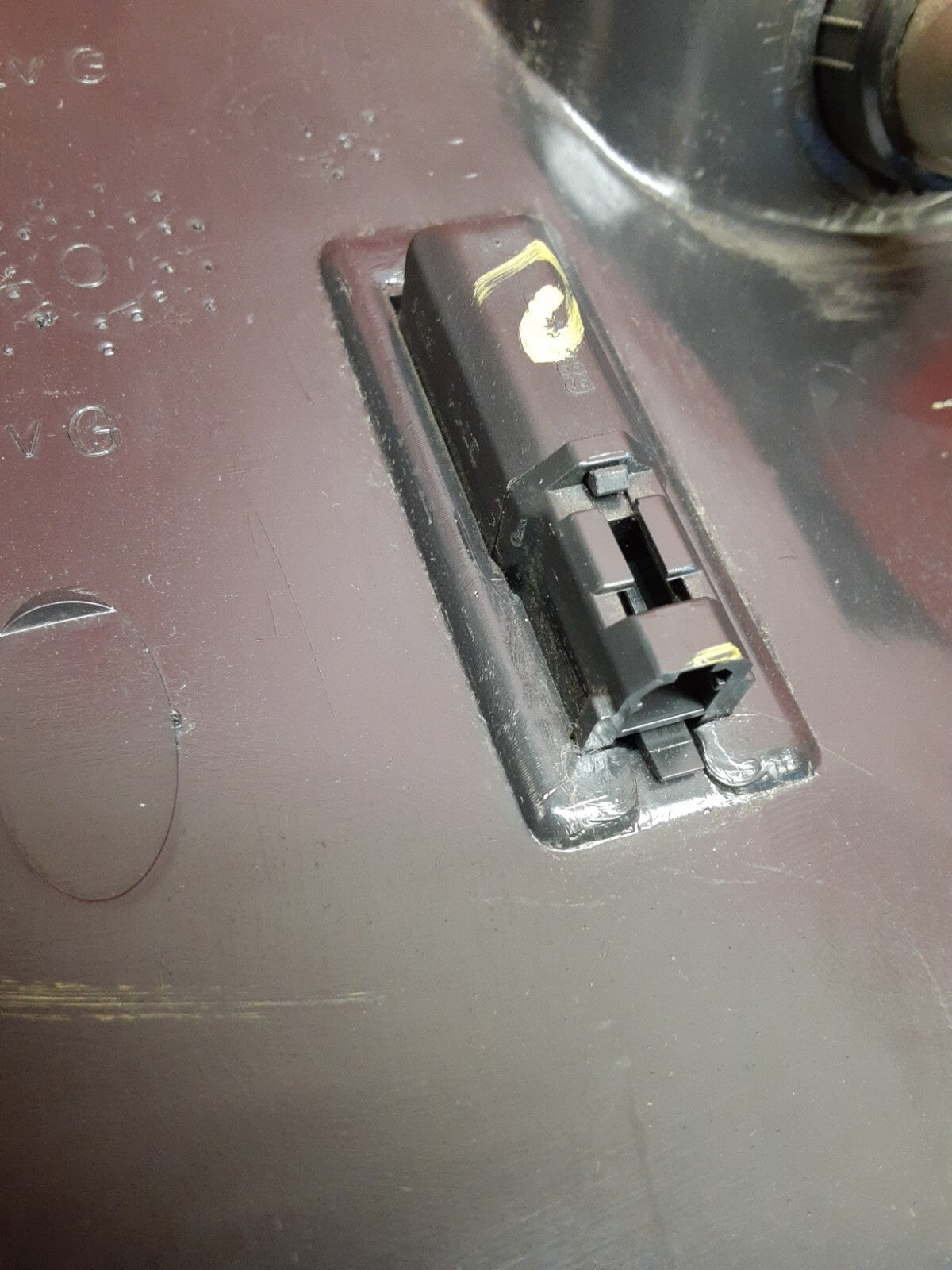 2001 - 2003 Dodge Durango LOWER Center Dash Ash Tray Power Outlet Trim Bezel