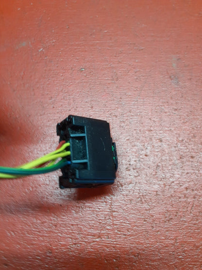 2005 2006 2007 Land Rover LR3 Yaw Sensor PIGTAIL SRO000020