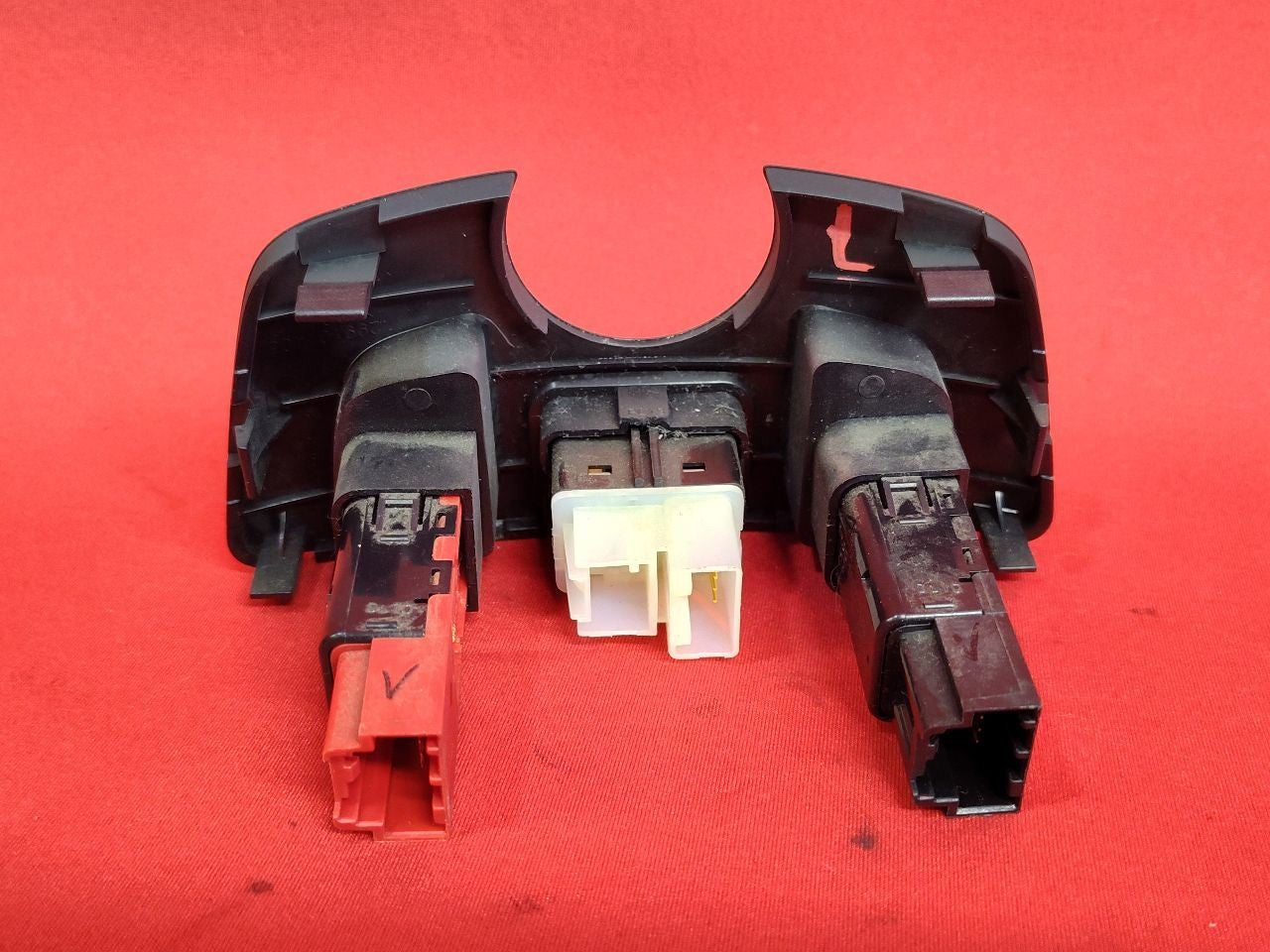 2014-2016 Chevrolet Chevy Spark Heated Seat USB Aux Port Switches w/ Trim Panel