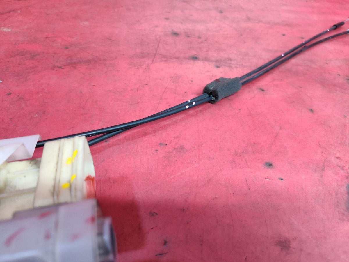 1998-2005 Lexus GS300 01-05 GS430 Right Passenger REAR Door Latch Lock Actuator