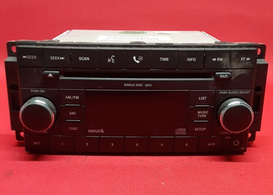 2007 2008 Mopar Jeep / Chrysler Radio AM / FM / CD / AUX Head Unit