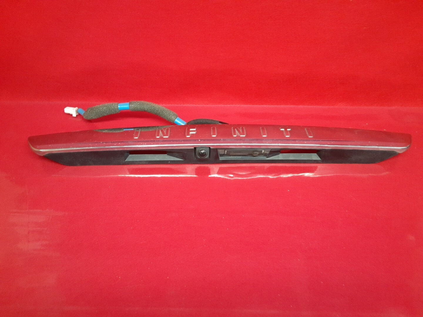 2013 Infiniti JX35 QX60 Rear Liftgate Trunk Lid Chrome Panel W/ Rear Camera OEM
