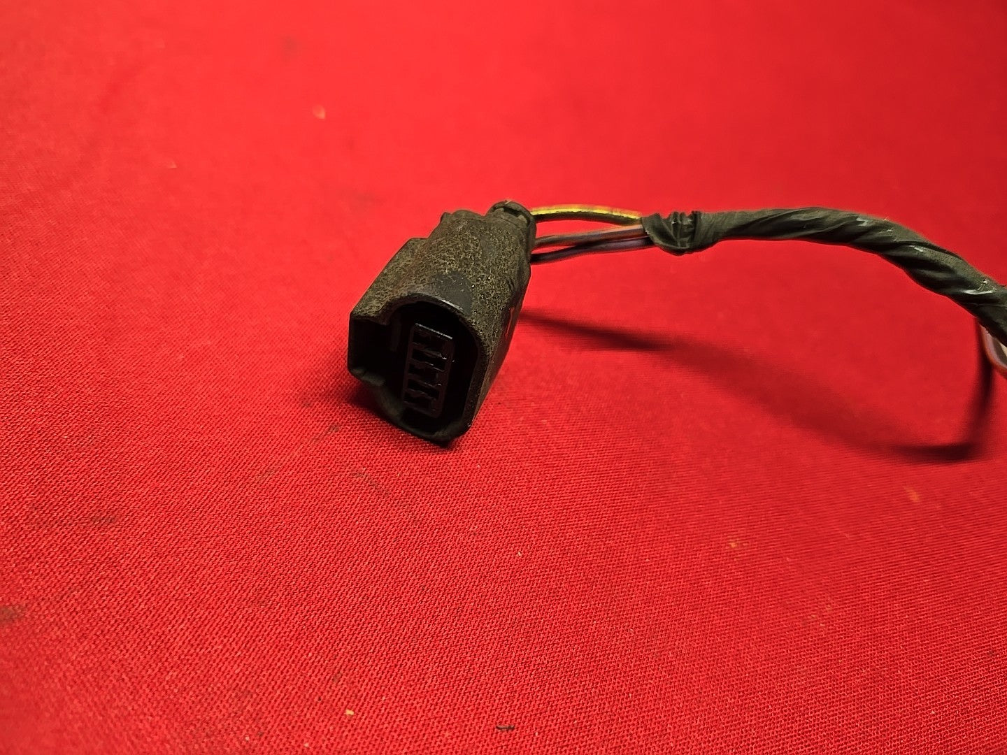 2001-2004 Dodge Neon 2.0L L4 Fuel Injection Throttle Body - PIGTAIL WIRE ONLY