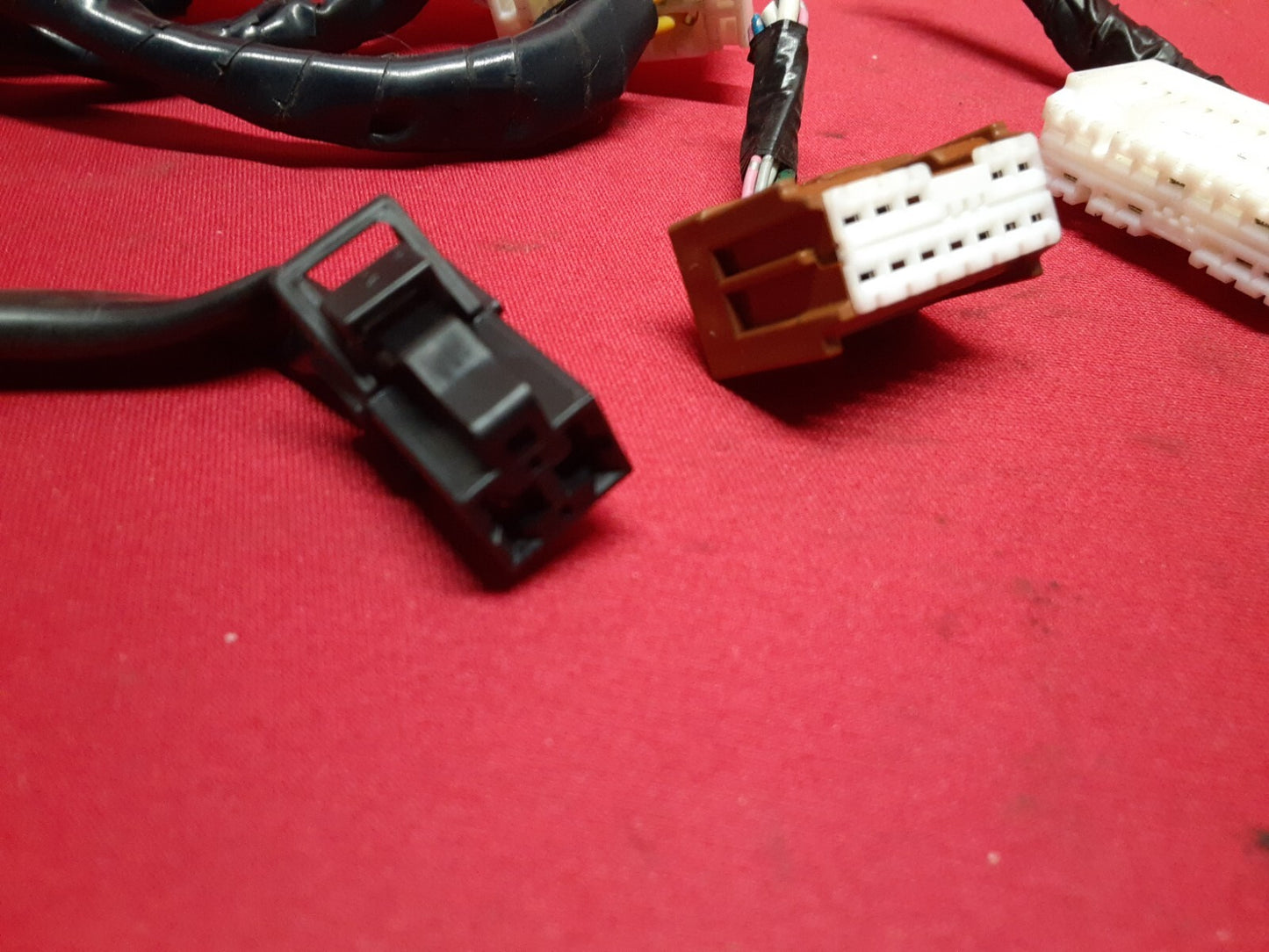 2011 - 2020 Infiniti LEFT Kick Panel Fuse Junction Block 24351-79903 PIGTAILS