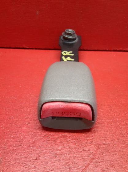 2000 - 2003 Nissan Sentra FRONT RIGHT PASSENGER SIDE Seat Belt Buckle End
