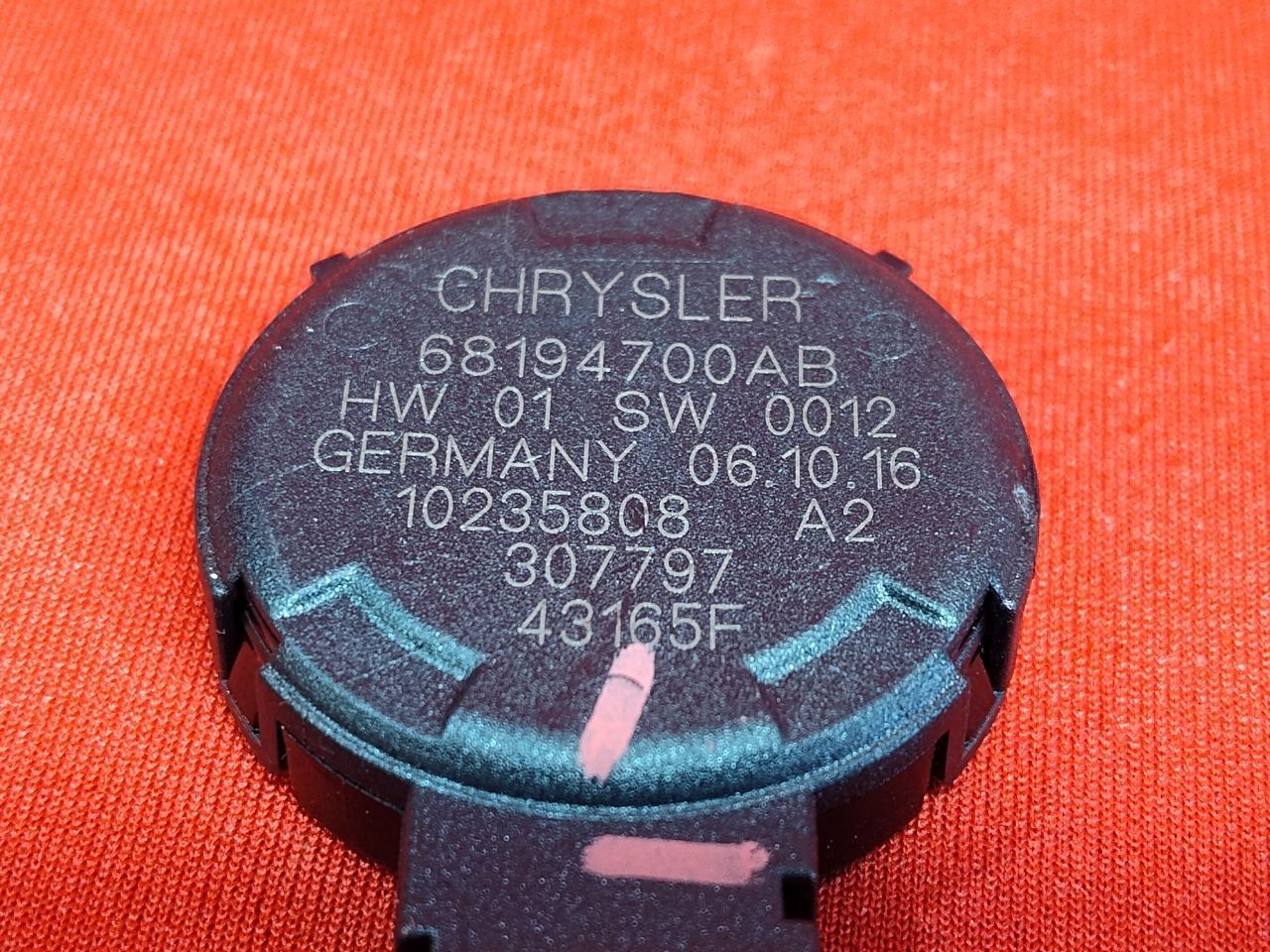 2015-2025 Mopar Dodge Chrysler Jeep Windshield Wiper Rain Sensor 68194700AB