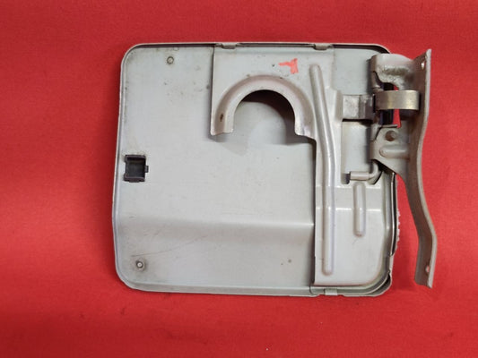 2000-2004 Nissan Xterra Frontier Gas Fuel Filler Door Lid Flap KV8 Silver Ice