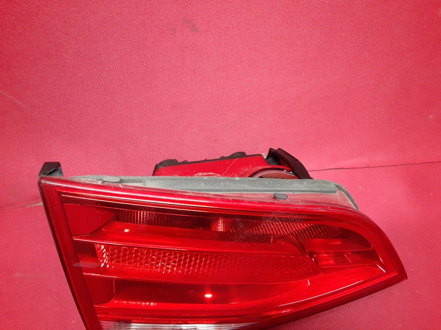2009 - 2012 Audi A4 10-12 S4 LEFT DRIVER INNER Tail Light Lamp HALOGEN