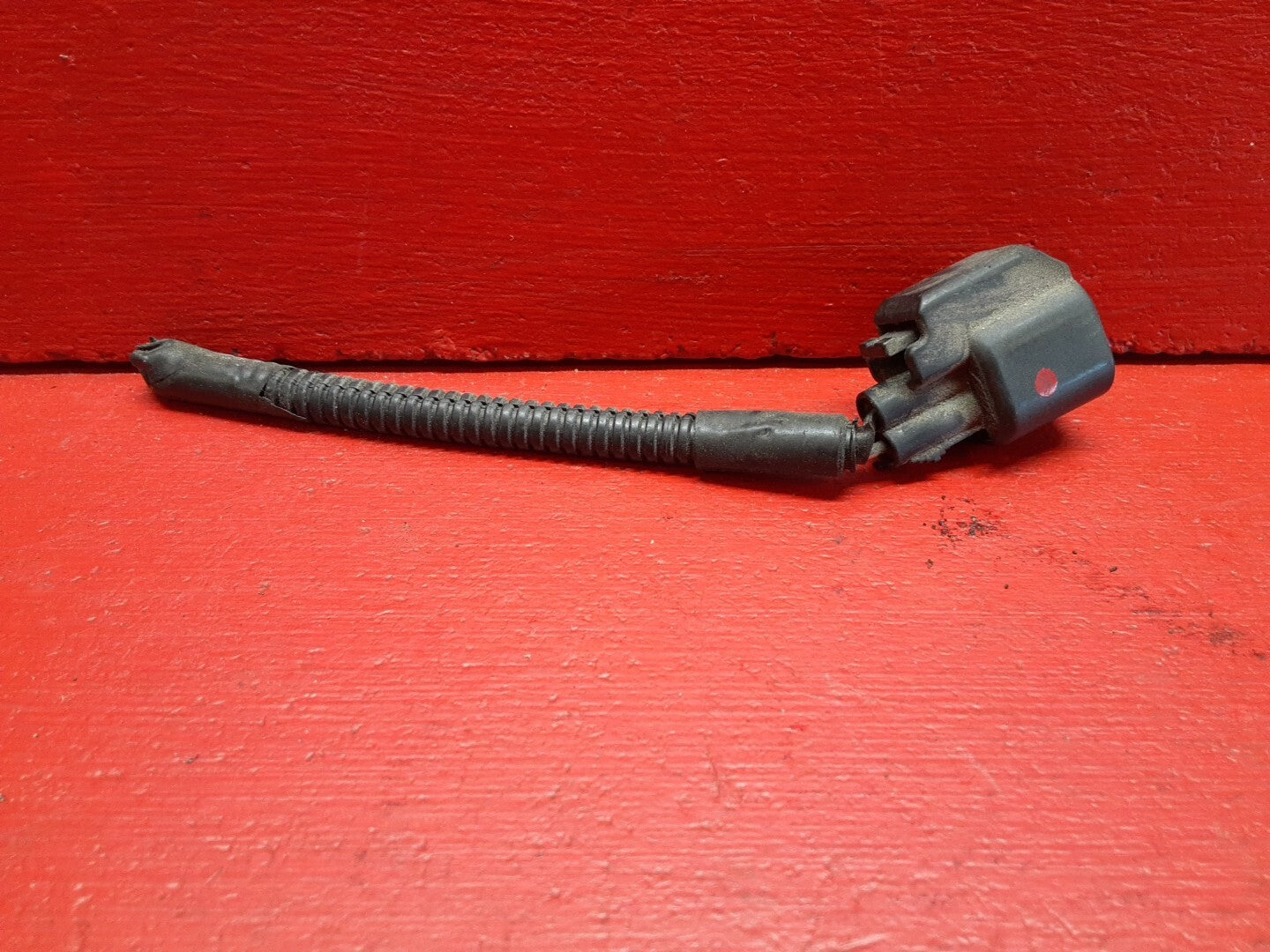 2004-2013 Volvo V50 S40 C70 C30 Brake Master Cylinder and Reservoir PIGTAIL ONLY