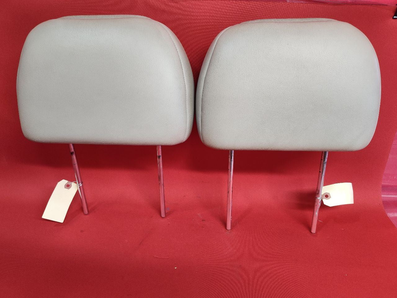 2002 2003 Cadillac Escalade FRONT Headrest SET Shale Pewter Leather w/ Emblems