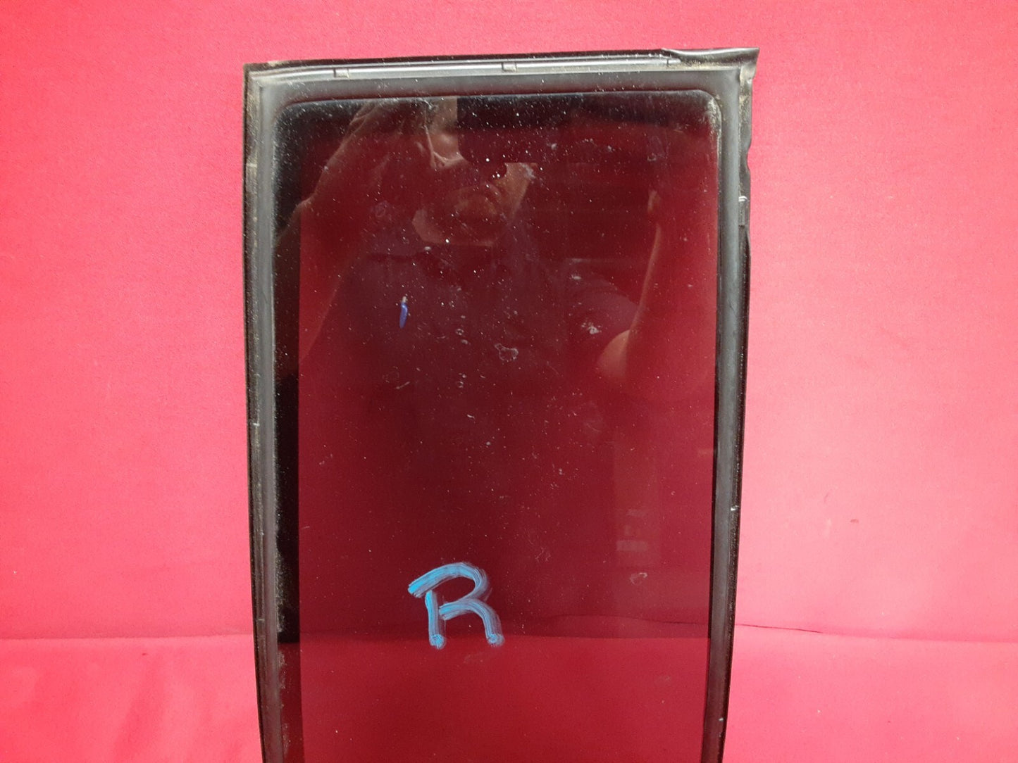 2001 - 2007 Toyota Highlander RIGHT REAR Vent Panel Glass M2L3 AS3 	68123-48070