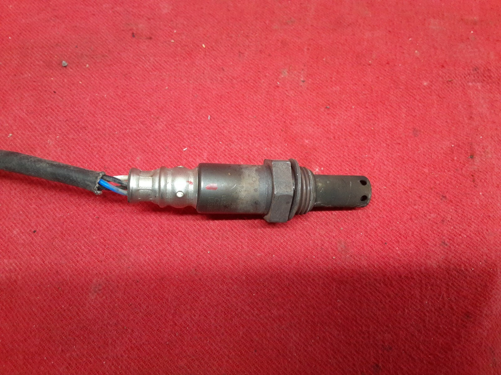 2006 - 2013 Chevrolet Chevy GMC Cadillac Hummer O2 Oxygen Sensor FRONT 12589321