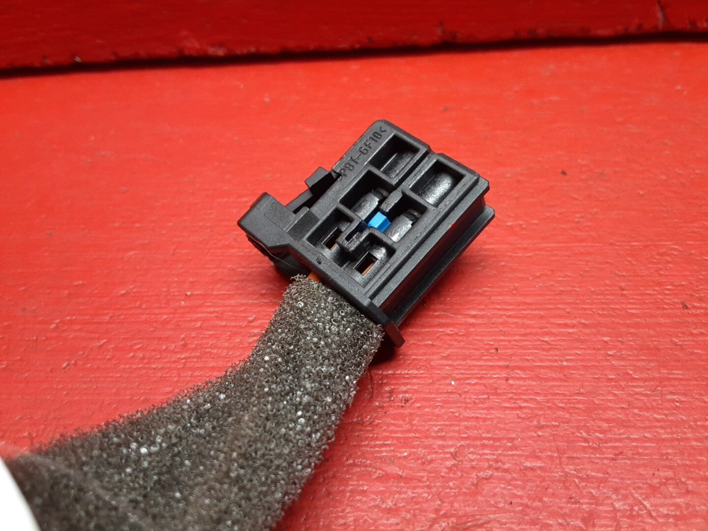 2004-2012 Volvo V50 CD Player Navigation Multiplex Module WIRE HARNESS 30724155
