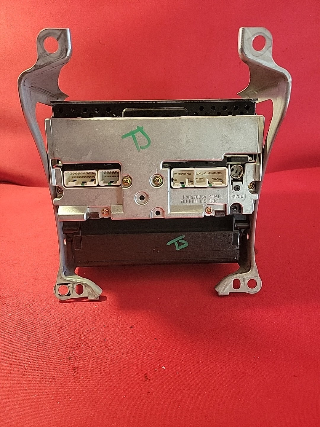 2004 2005 Toyota Prius Radio Control Unit W/O Cassette 8612047090