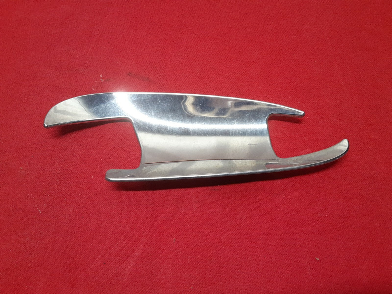 2012 Mercedes C300 C-Class RIGHT SIDE Front or Rear Chrome Door Handle Insert