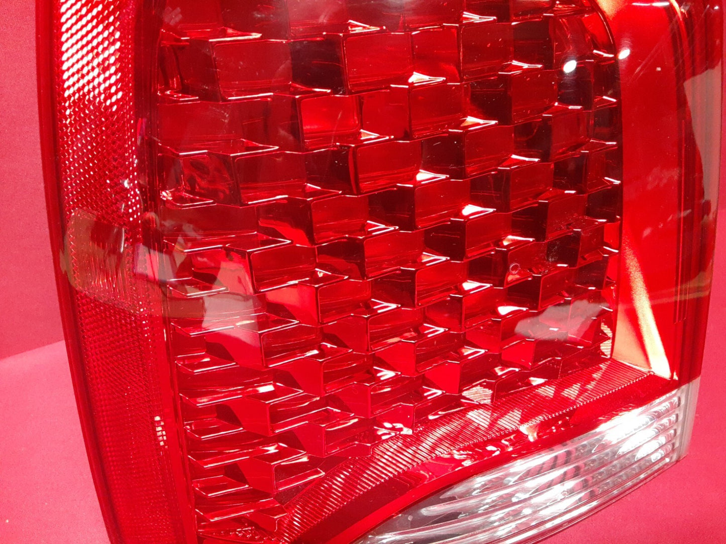 2011 - 2013 Kia Sorento LEFT Tail Light Lamp on Body HALOGEN 92401-1U000