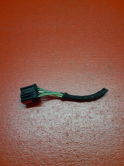 2013-2018 Range Rover Sport Liftgate Release Switch Pigtail LR038676