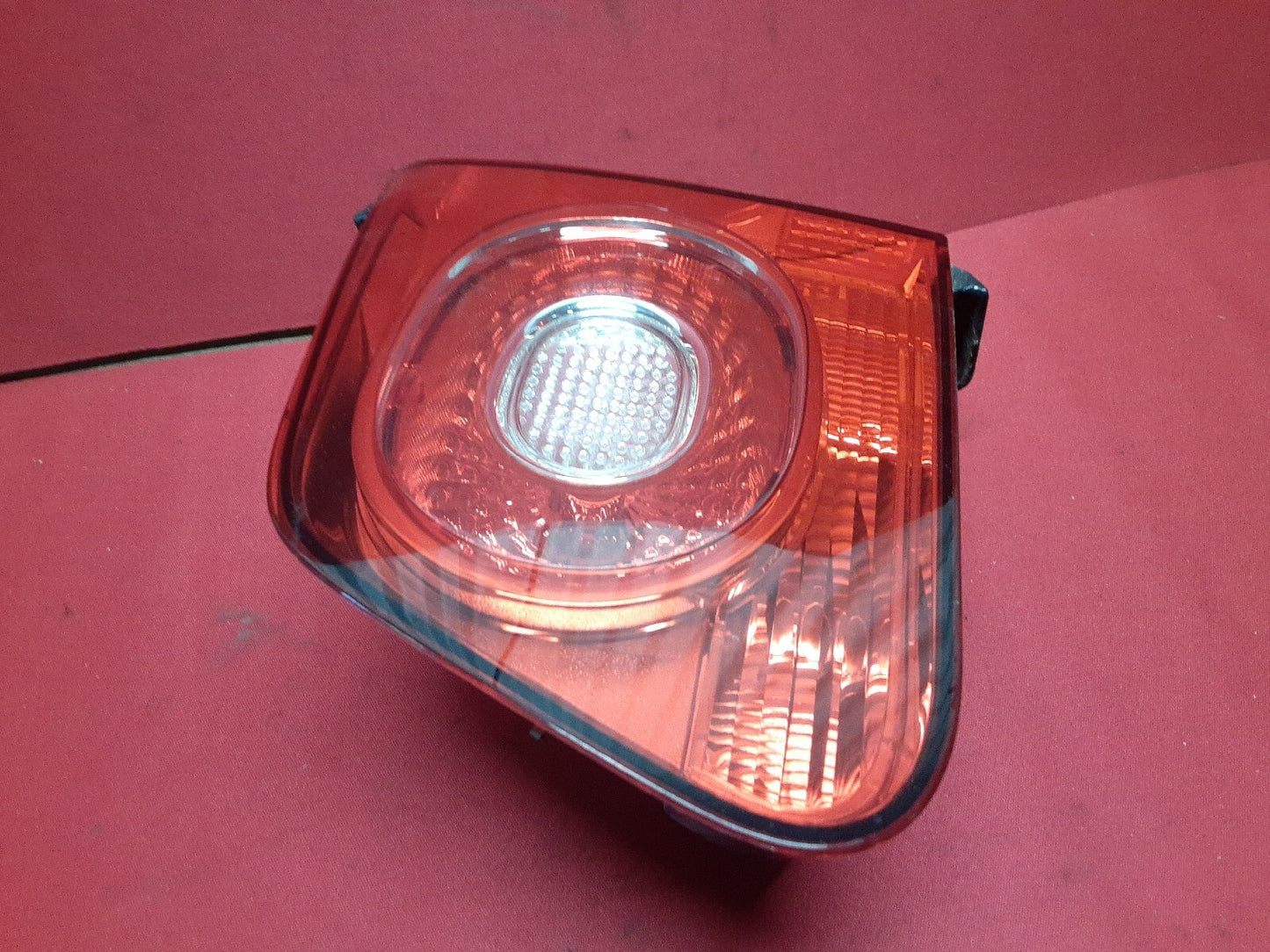 2009 - 2011 VW Volkswagen Tiguan RIGHT PASSENGER Hatch Mounted Tail Light Lamp