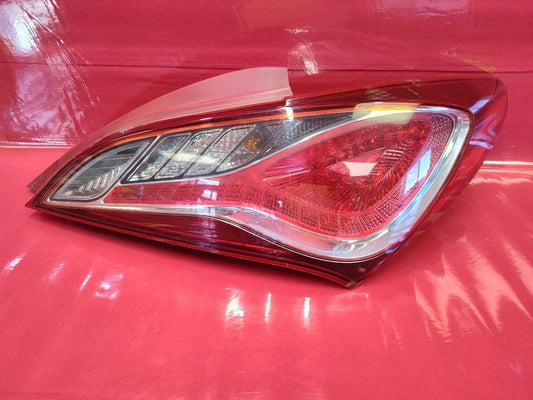 13-16 Hyundai Genesis Coupe RIGHT PASSENGER Combination Tail Light Lamp