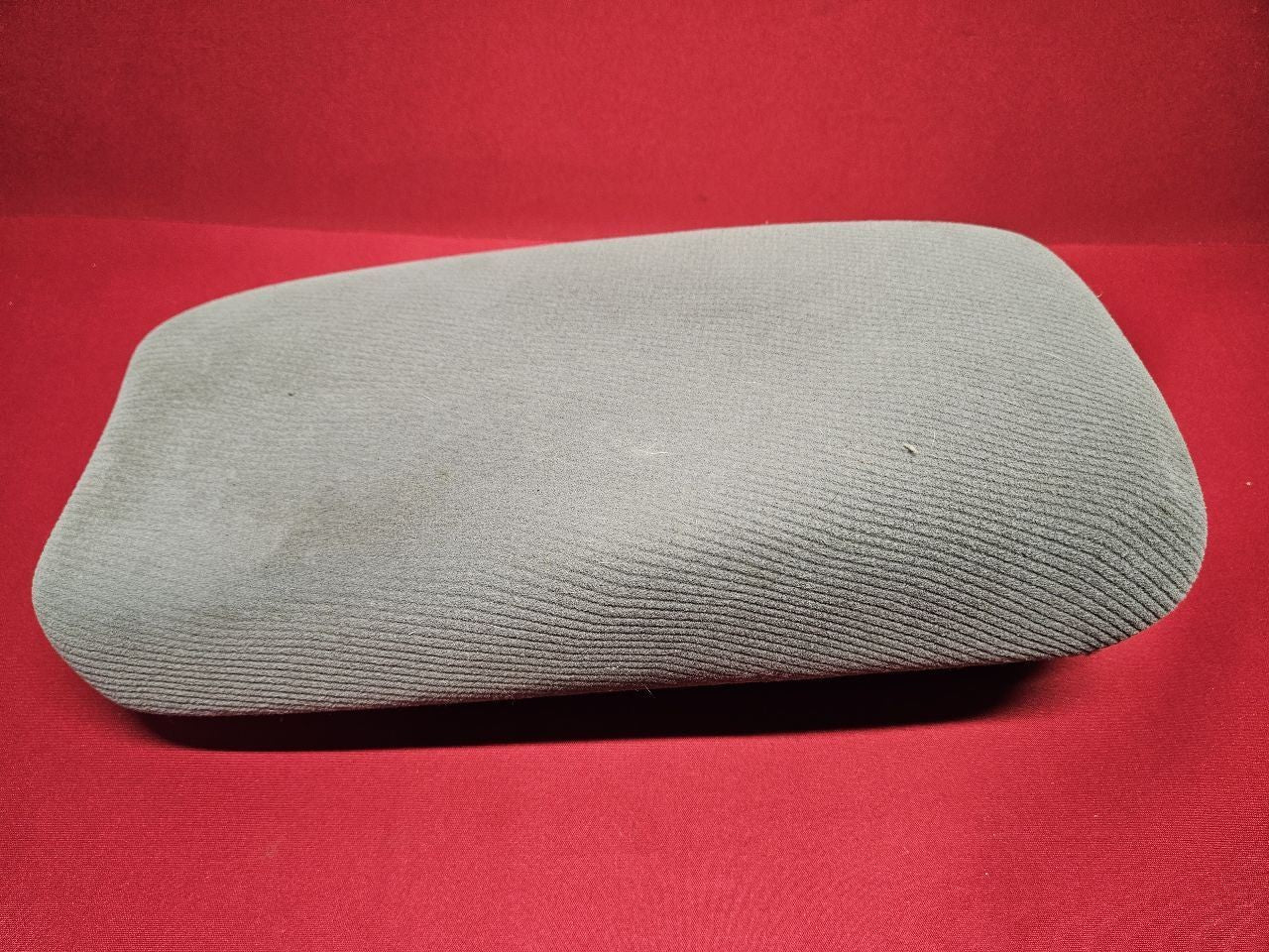 1995-1999 Oldsmobile Aurora Floor Center Console Arm Rest Lid Top Grey Cloth