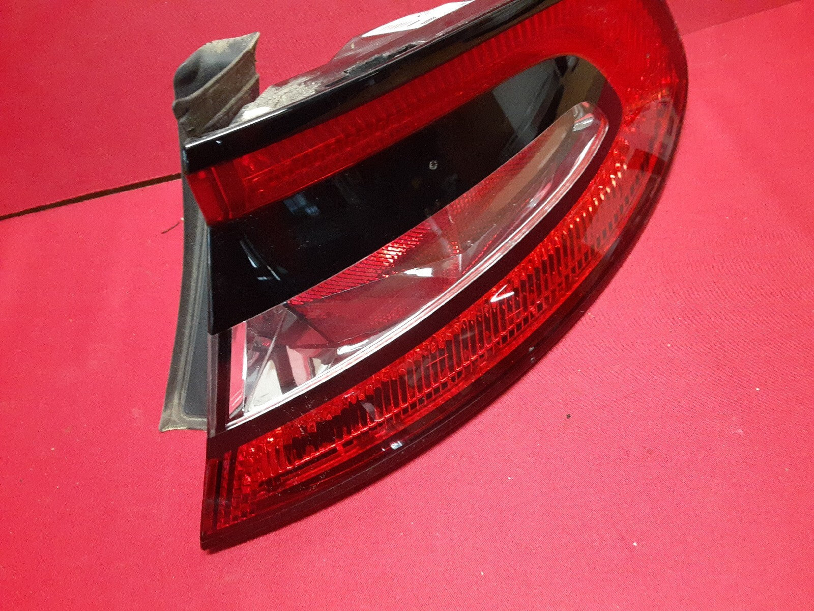2013 - 2016 Dodge Dart RIGHT PASSENGER Tail Light Corner Lamp 68081394AG