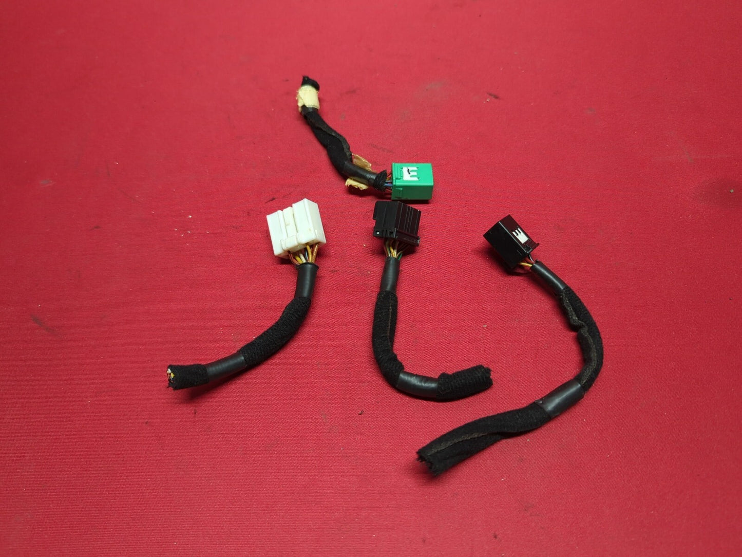 2007 2008 Kia Sorento Digital Clock Hazard Defrost Unit 94500-3E510  PIGTAILS