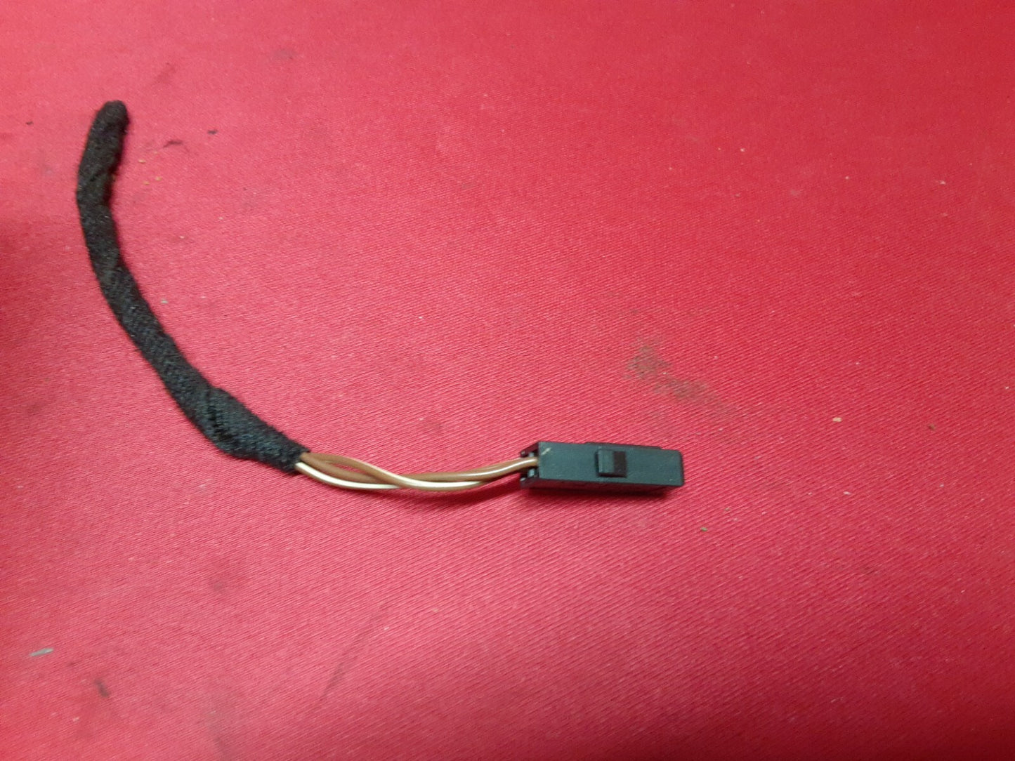 1996 - 2008 Audi 1995 - 2005 VW Parking Brake Switch 	1H0-947-561-A  PIGTAIL