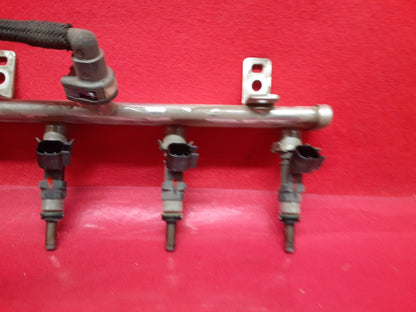 2012 - 2019 Mopar Dodge Dart Fiat 500 1.4L Fuel Rail Ramp W / Injectors