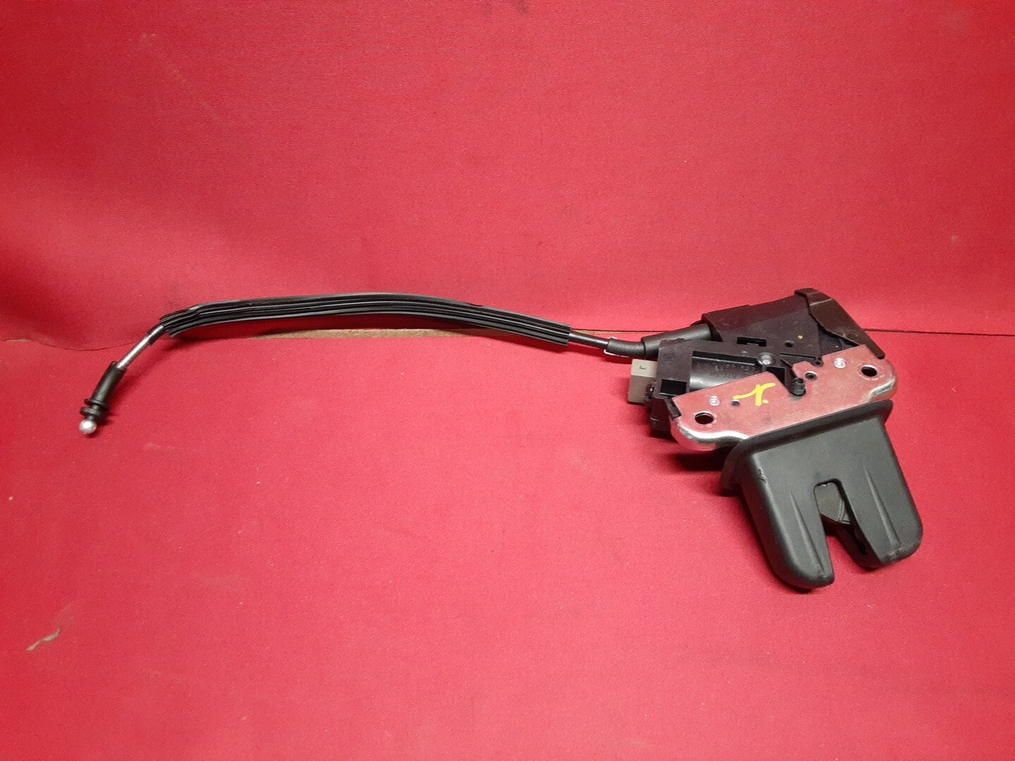 2004 - 2017 Audi Trunk Deck Lid Latch Lock Actuator 4F5-827-505-D