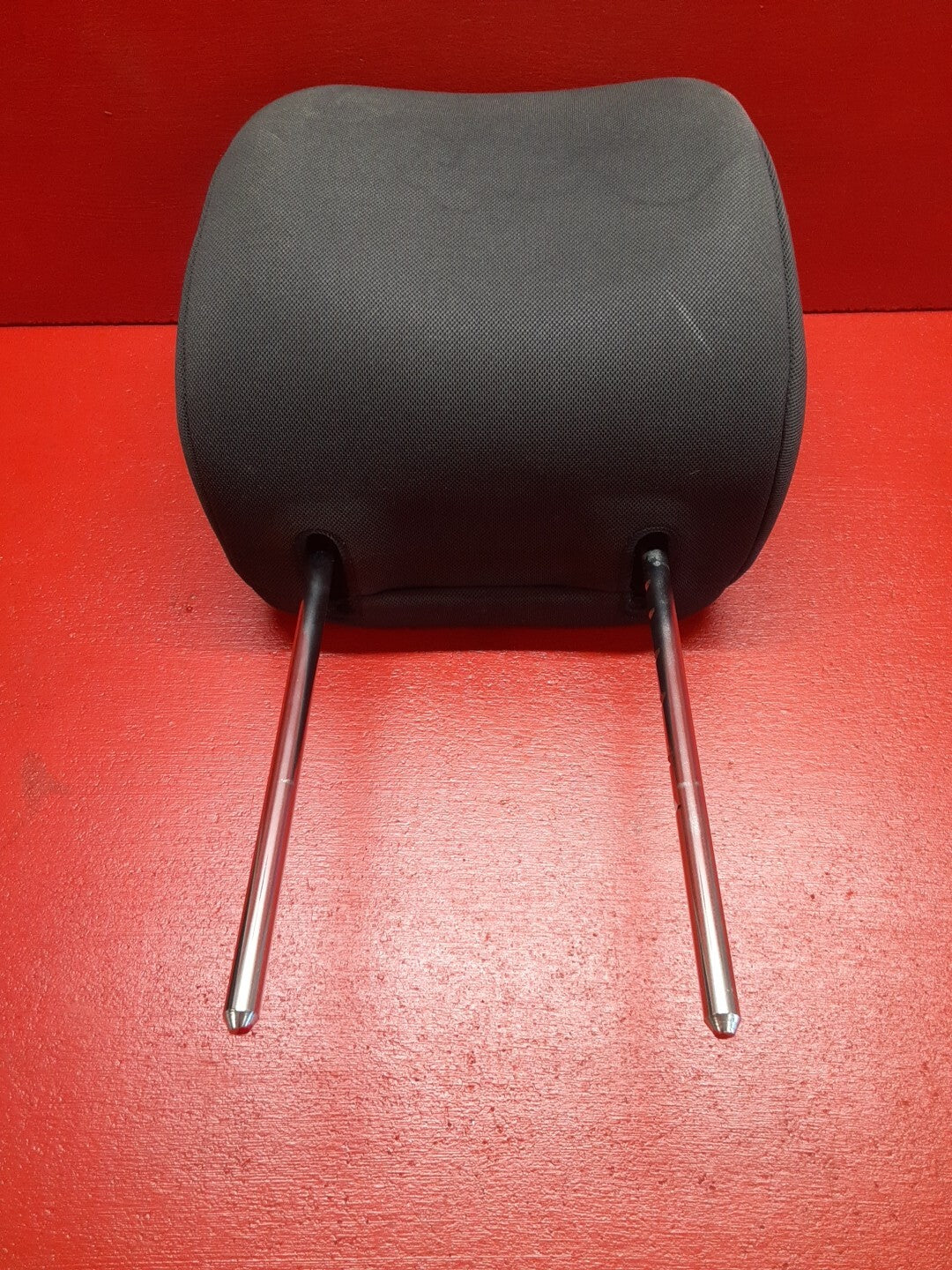 2010 2011 Kia Soul FRONT Headrest Head Rest Pair Black Cloth