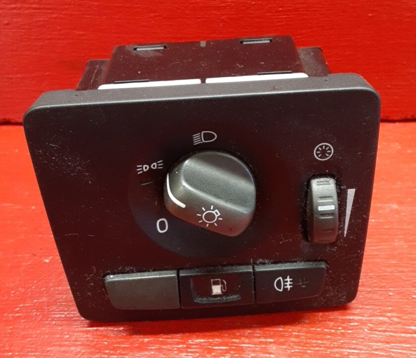 2004 Volvo S40 Headlight Switch W/ Fog 30669733