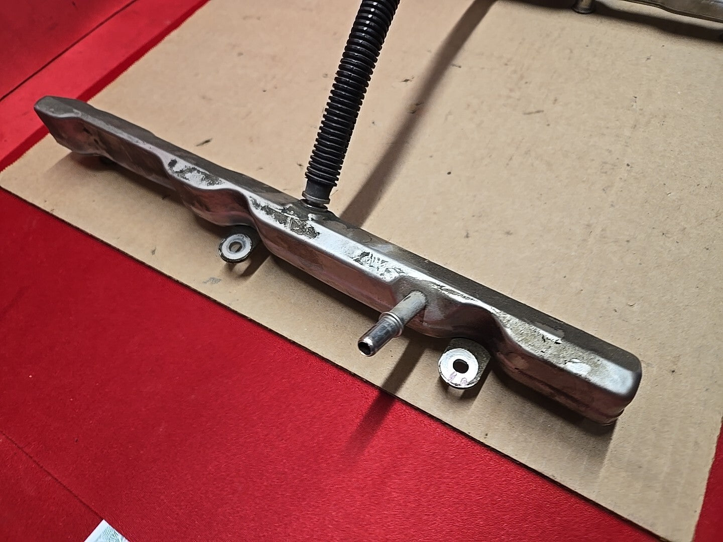 2009 - 2024 Chrysler Dodge Jeep Ram 5.7L V8 Fuel Injector Rail RAMP ONLY