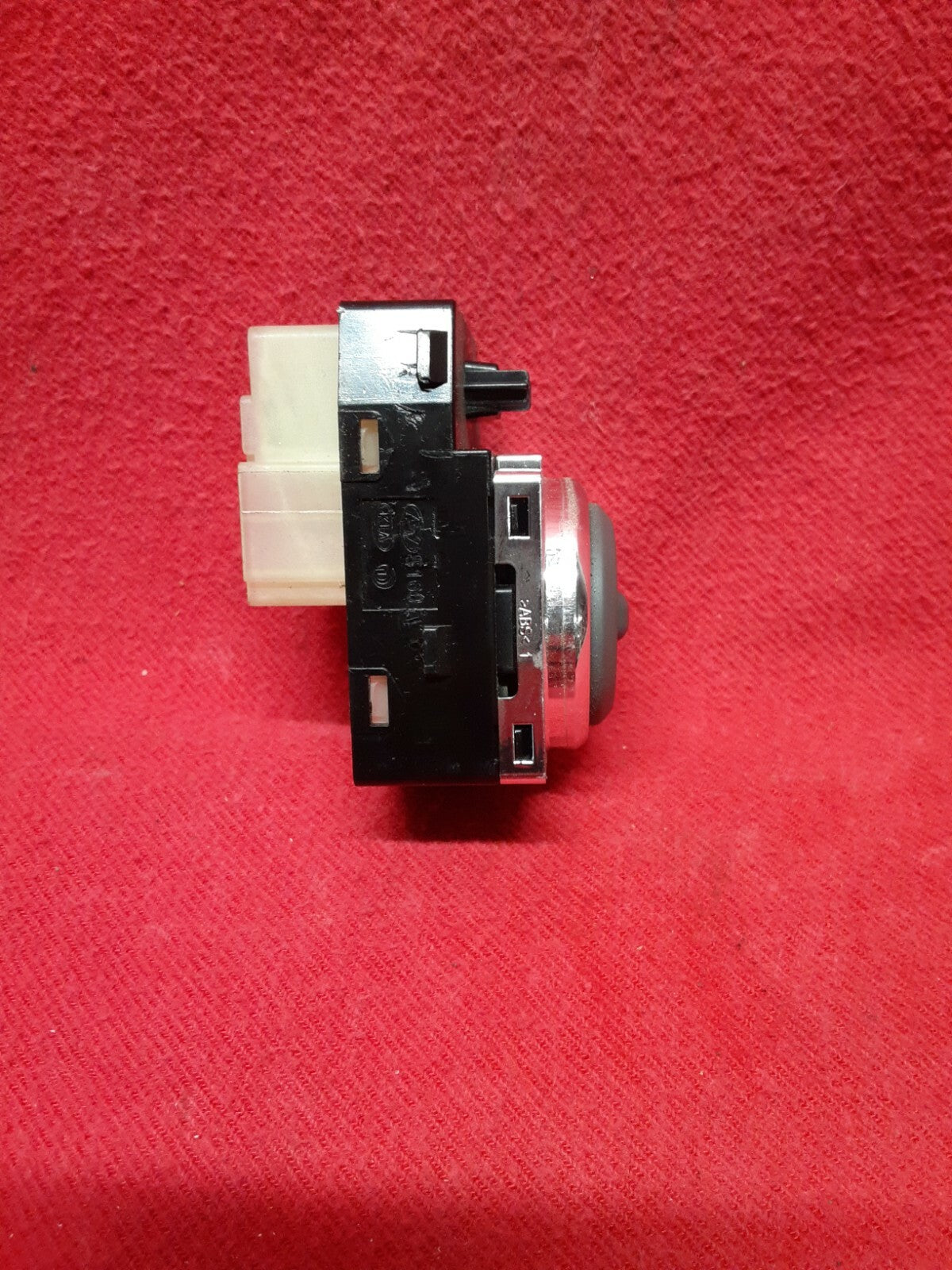 2009 2010 2011 2012 Hyundai Elantra Wing Side View Mirror Adjustment Switch