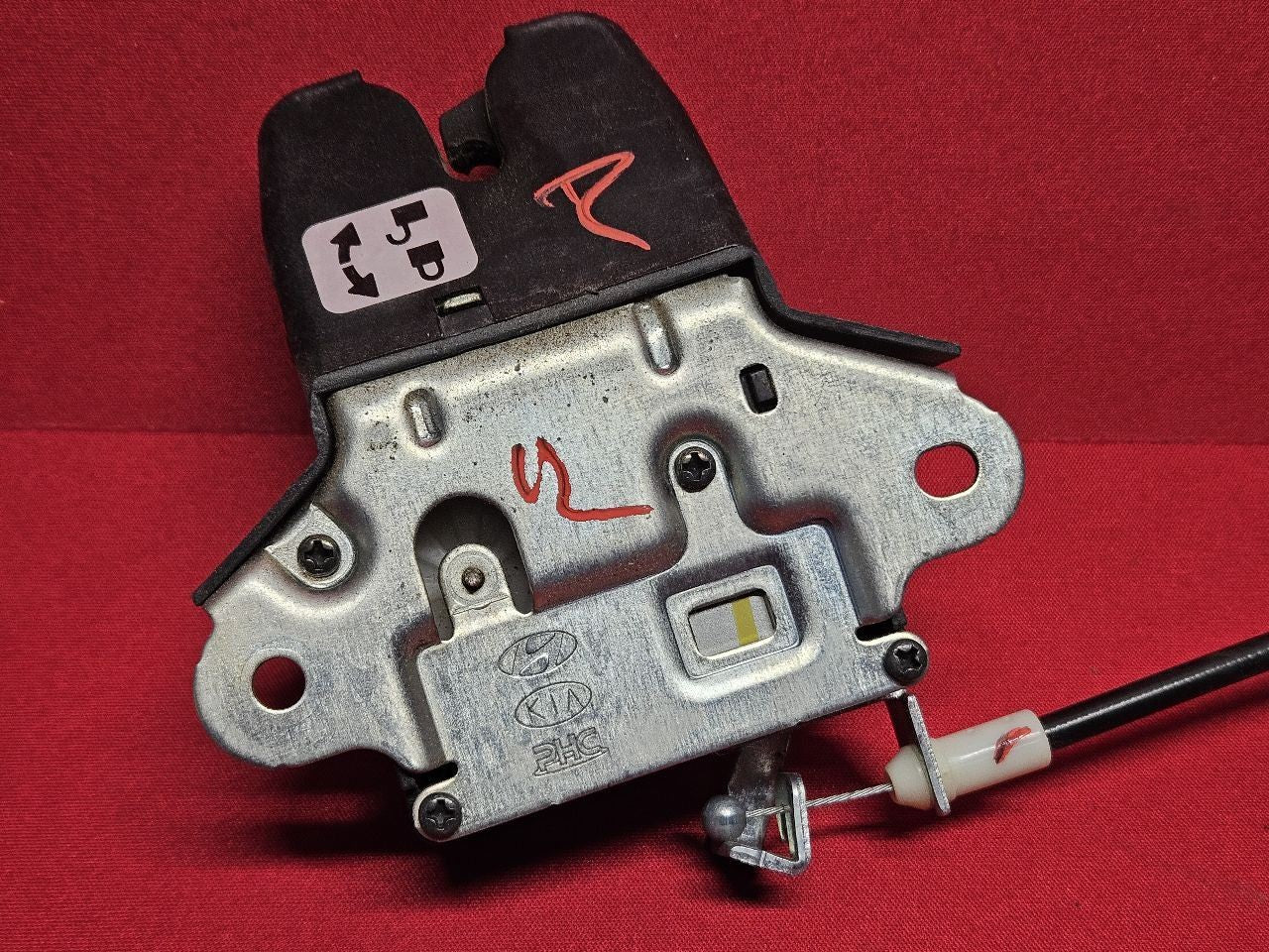 2011-2015 Hyundai Sonata Hybrid GLS Limited Deck Lid Trunk Latch Lock Actuator