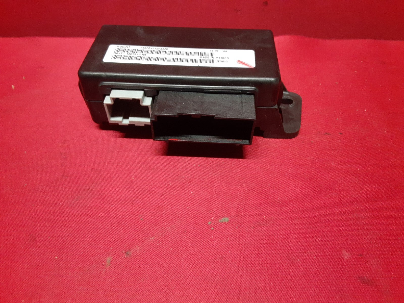 2013 - 2019 Lincoln MKT  Power Lift Gate Control Module  DE9Z-14B291-A